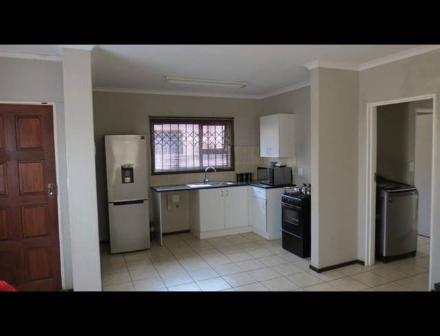 3 BEDROOM HOUSE FOR SALE IN CRYSTAL PARK